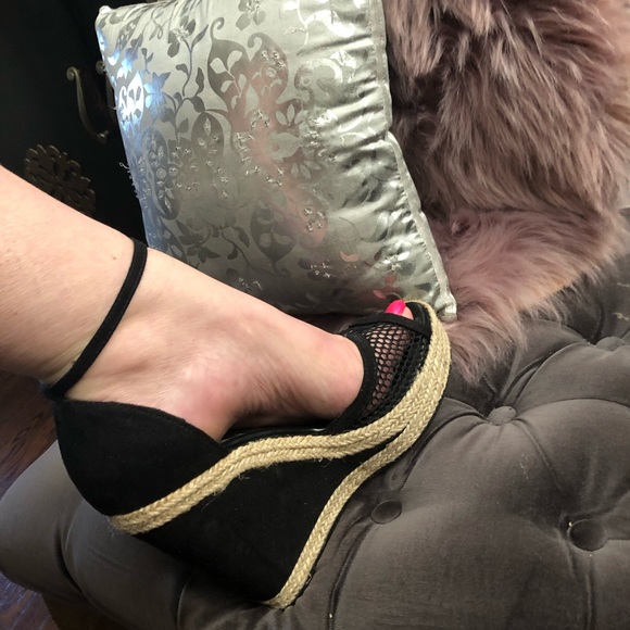 NWOT - High wedge heels, never worn. - Picture 4 of 4